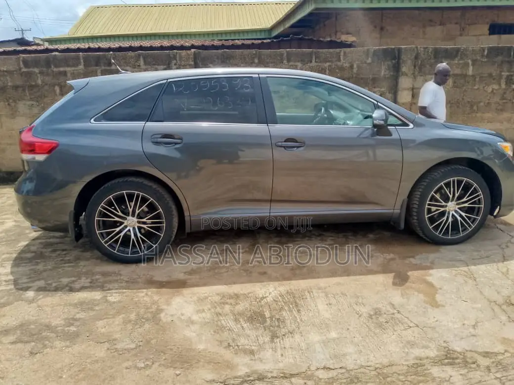 Toyota Venza 2017 Gray