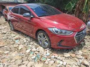 Hyundai Elantra 2015 Red