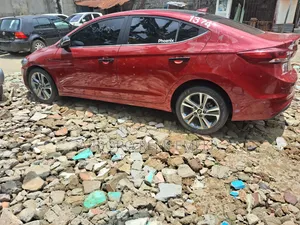 Hyundai Elantra 2015 Red