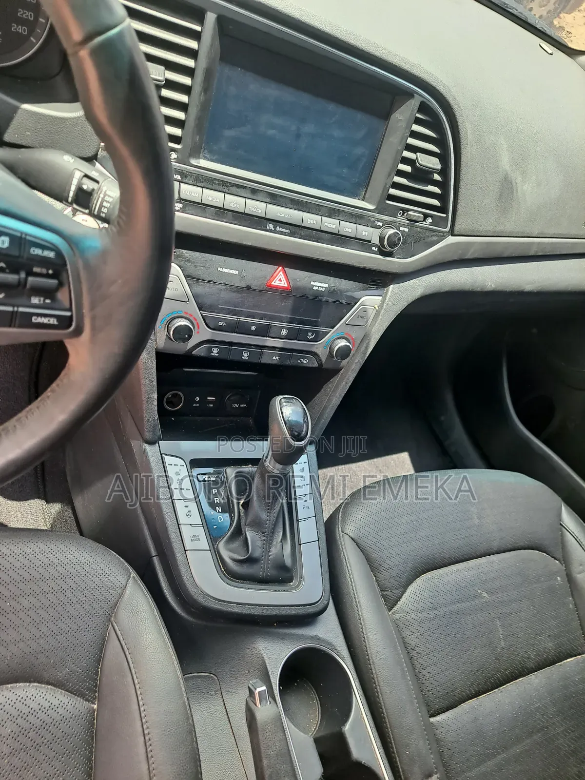 Hyundai Elantra 2015 Red