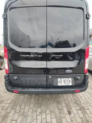 Ford Transit 2017 Black