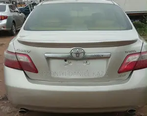 Toyota Camry LE V6 4dr Sedan (3.5L 6cyl 6AM) 2008 Silver