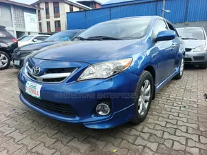 Toyota Corolla 2010 Blue