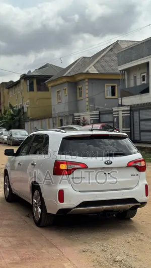 Kia Sorento Limited (SXL) 4dr SUV (3.3L 6cyl 6A) 2014 White