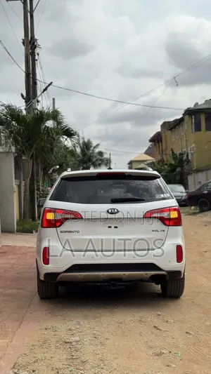 Kia Sorento Limited (SXL) 4dr SUV (3.3L 6cyl 6A) 2014 White