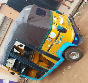TVS King Deluxe Plus iTouch Start 2023 Yellow
