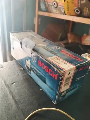 Bosch GWS 6700 Professional Angle Grinder
