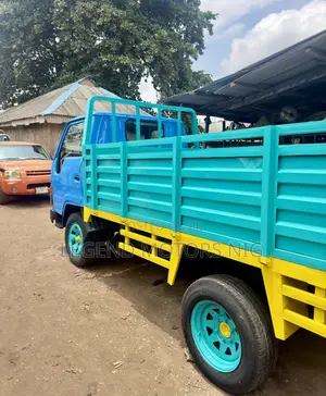 Toyota Dyna 150 Old Model Petrol Engine 2.4 Liter