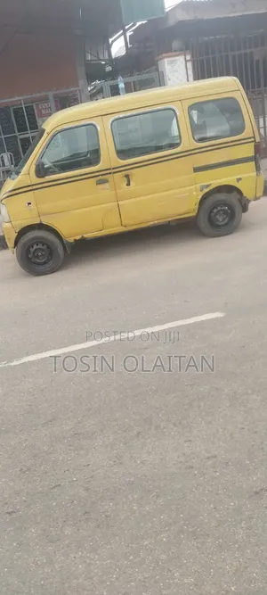 Suzuki Every 2010 Yellow