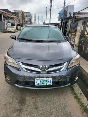 Toyota Corolla 2010 Gray