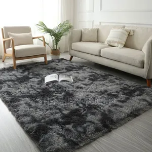Fluffy Center Rug