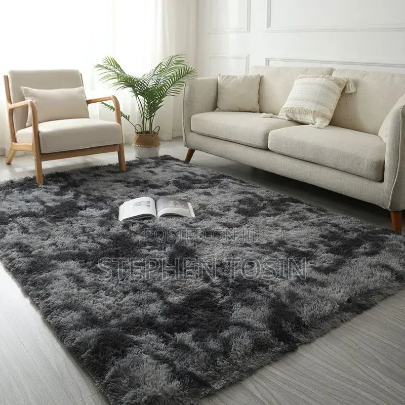 Fluffy Center Rug