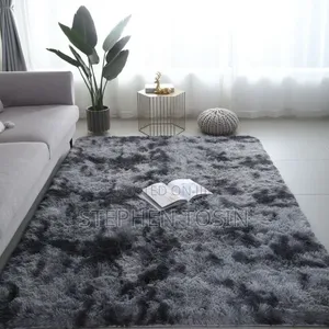 Fluffy Center Rug