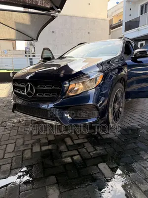 Mercedes-Benz GLA 250 2018 Blue