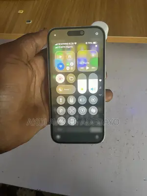 Apple iPhone 15 256 GB Yellow