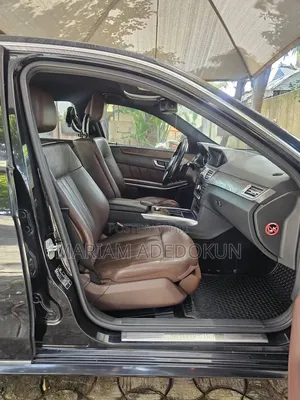 Mercedes-Benz 300E 2014 Black