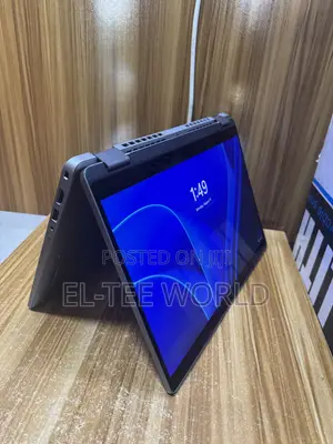 Laptop Dell Latitude 5320 2-in-1 16GB Intel Core i7 SSD 256GB