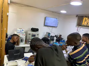 iPhone/smartphone Repair in Ibadan
