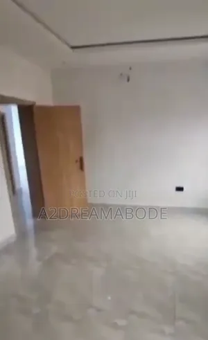 3bdrm Apartment in Yaba for rent