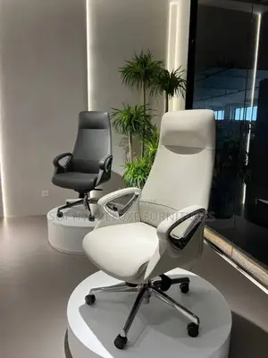 Boss Office Swivel Chair