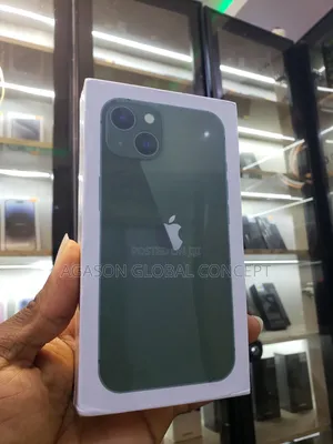 New Apple iPhone 13 128 GB Green
