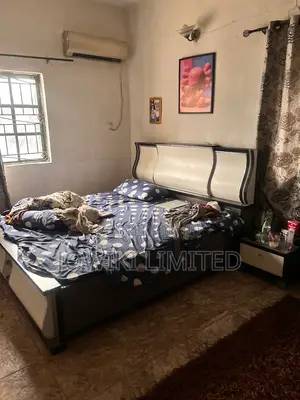 6x6 Bed and Mattress