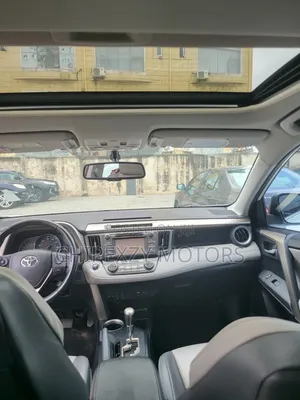 Toyota RAV4 2014 White