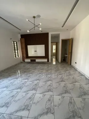 2bdrm Apartment in Ikate Lekki for rent