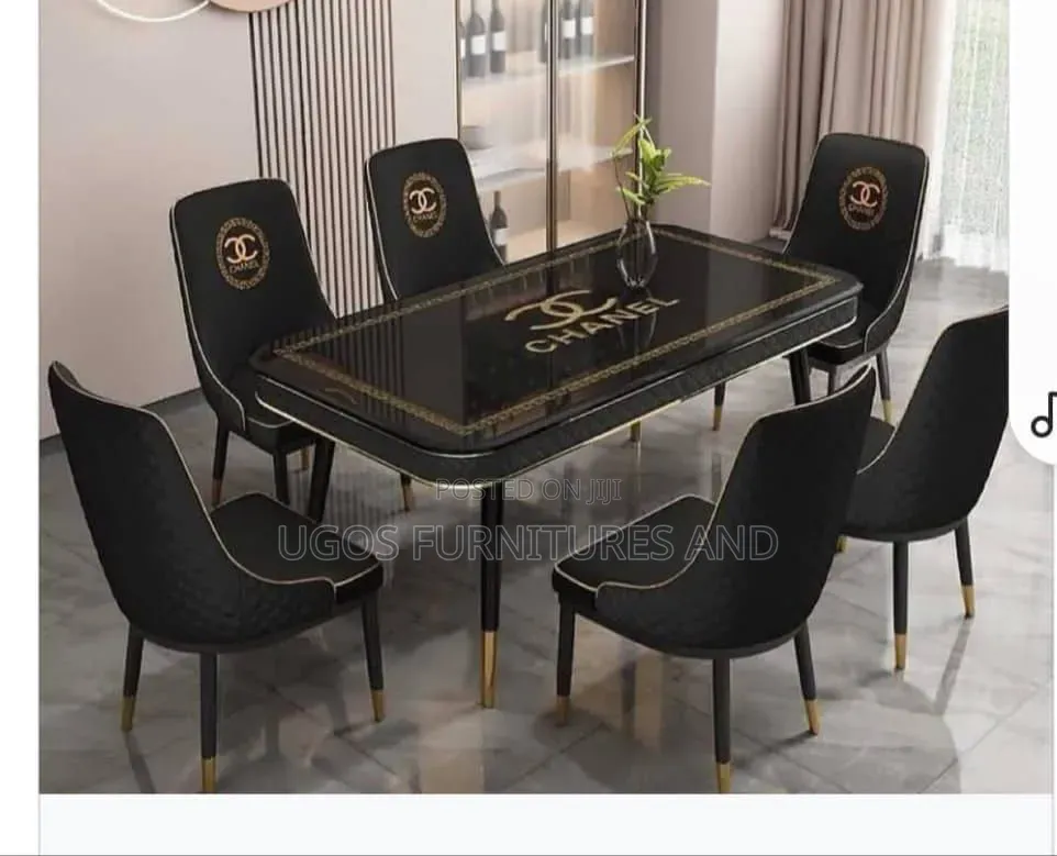 Dinning Table by 6 Seaters