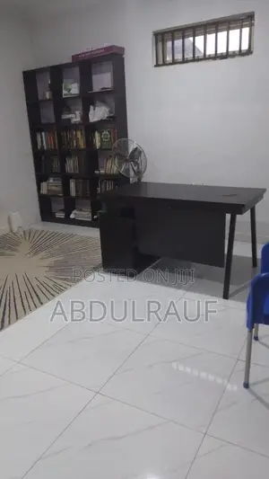 Classic Table With Side Shelves and Two Safes