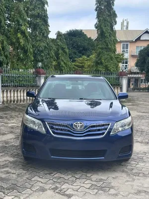 Toyota Camry 2011 Blue