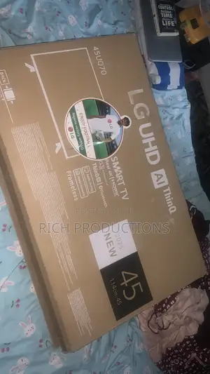 45 Inches LG Smart TV