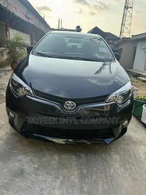 Toyota Corolla LE 4dr Sedan (1.8L 4cyl CVT) 2015 Black