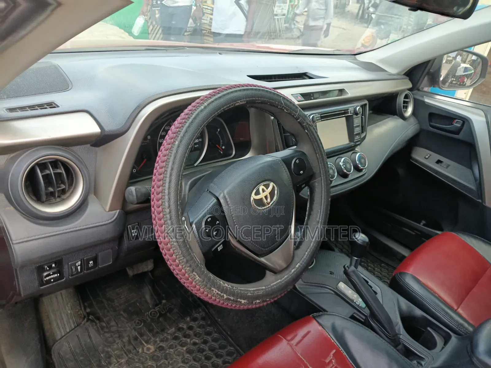 Toyota RAV4 2014 Red