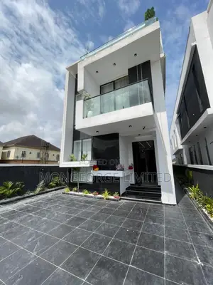 5bdrm Duplex in Lekki for sale