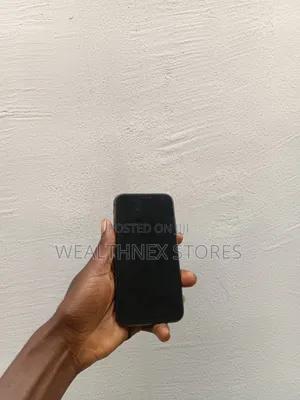Apple iPhone 11 64 GB Black
