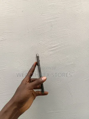 Apple iPhone 11 64 GB Black