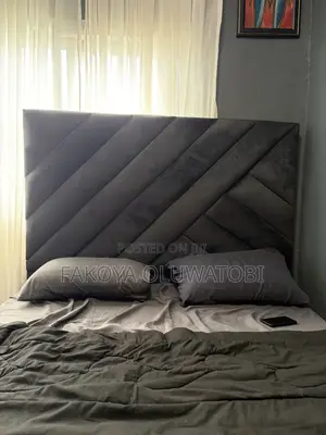Bed Fram 5 by 6