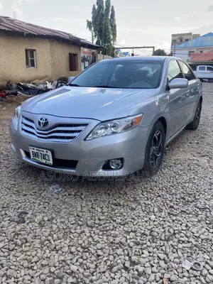 Toyota Camry 2011 Silver