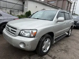 Toyota Highlander Limited V6 2005 Silver