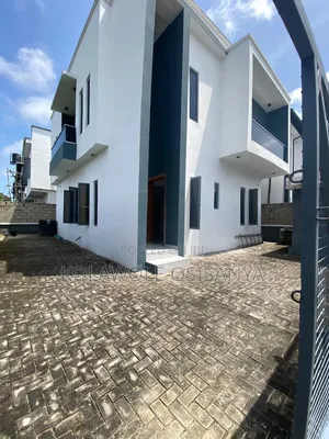 5bdrm Duplex in Metro Estate, Ado / Ajah for sale