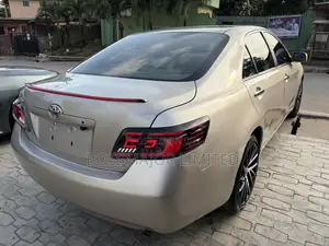 Toyota Camry 2.4 LE 2008 Gold