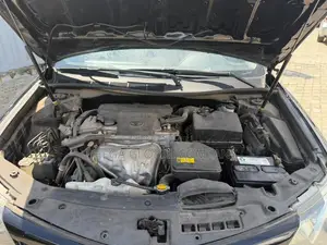 Toyota Camry SE Sport 4dr Sedan w/Prod. End 11/13 (2.5L 4cyl 6A) 2014