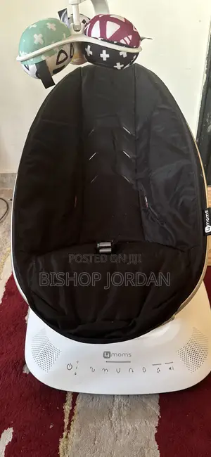 Item Description: 4moms Mamaroo Multi-Motion Baby Swing.