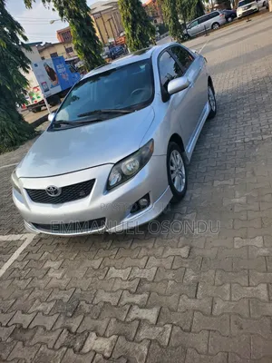 Toyota Corolla 2009 Silver