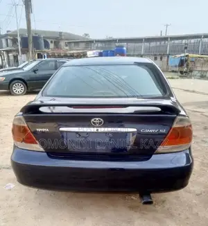 Toyota Camry LE 4dr Sedan (2.4L 4cyl 5A) 2005 Blue