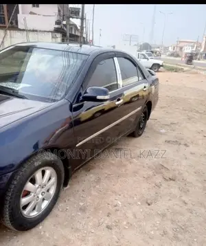 Toyota Camry LE 4dr Sedan (2.4L 4cyl 5A) 2005 Blue