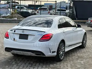 Mercedes-Benz C300 Base 4dr RWD Sedan (2.0L 4cyl 7A) 2015 White