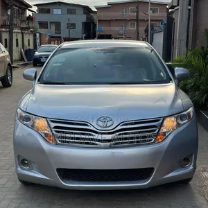 Toyota Venza 2011 Silver