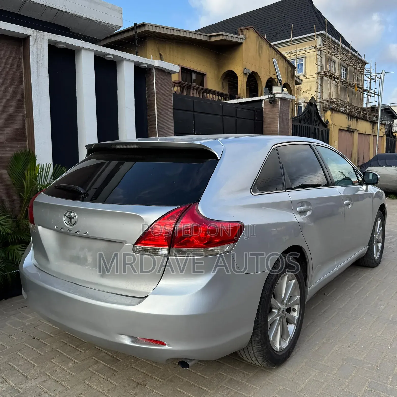 Toyota Venza 2011 Silver